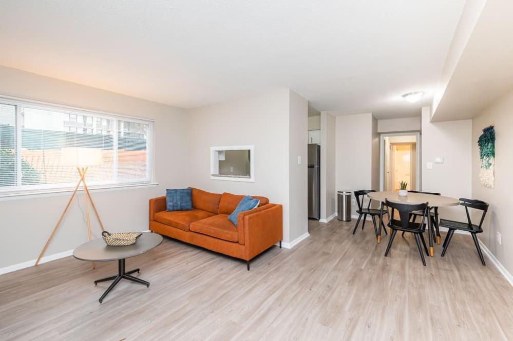 Welcoming 2Br With Parking And Perfect Location Apartment Durham Luaran gambar