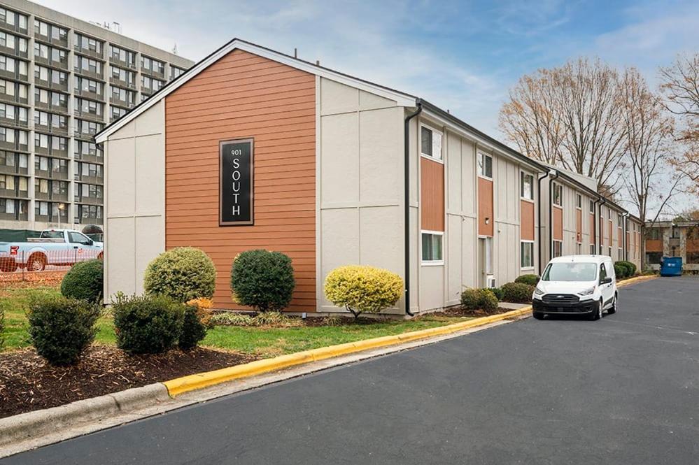Welcoming 2Br With Parking And Perfect Location Apartment Durham Luaran gambar