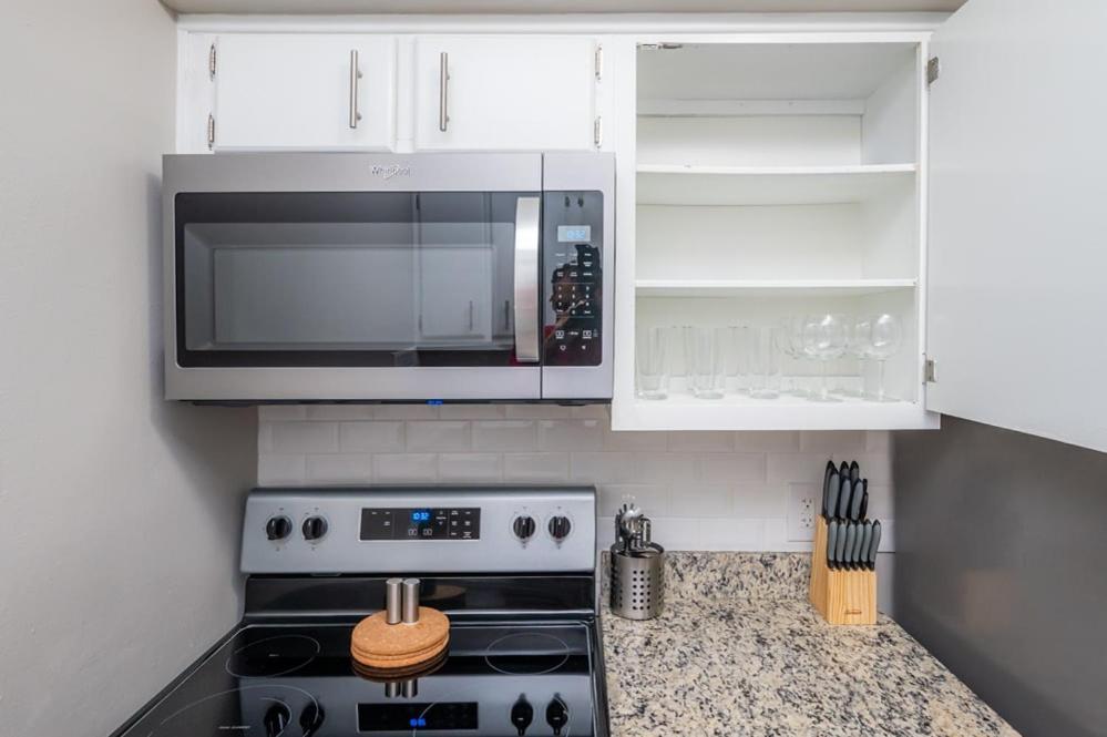 Welcoming 2Br With Parking And Perfect Location Apartment Durham Luaran gambar